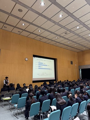 071222　２年次進路指導会02